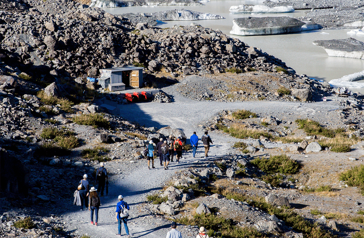 Walking down to the jetty on the Tasman Lake