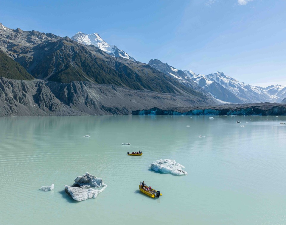 tasman glacier lake cruise